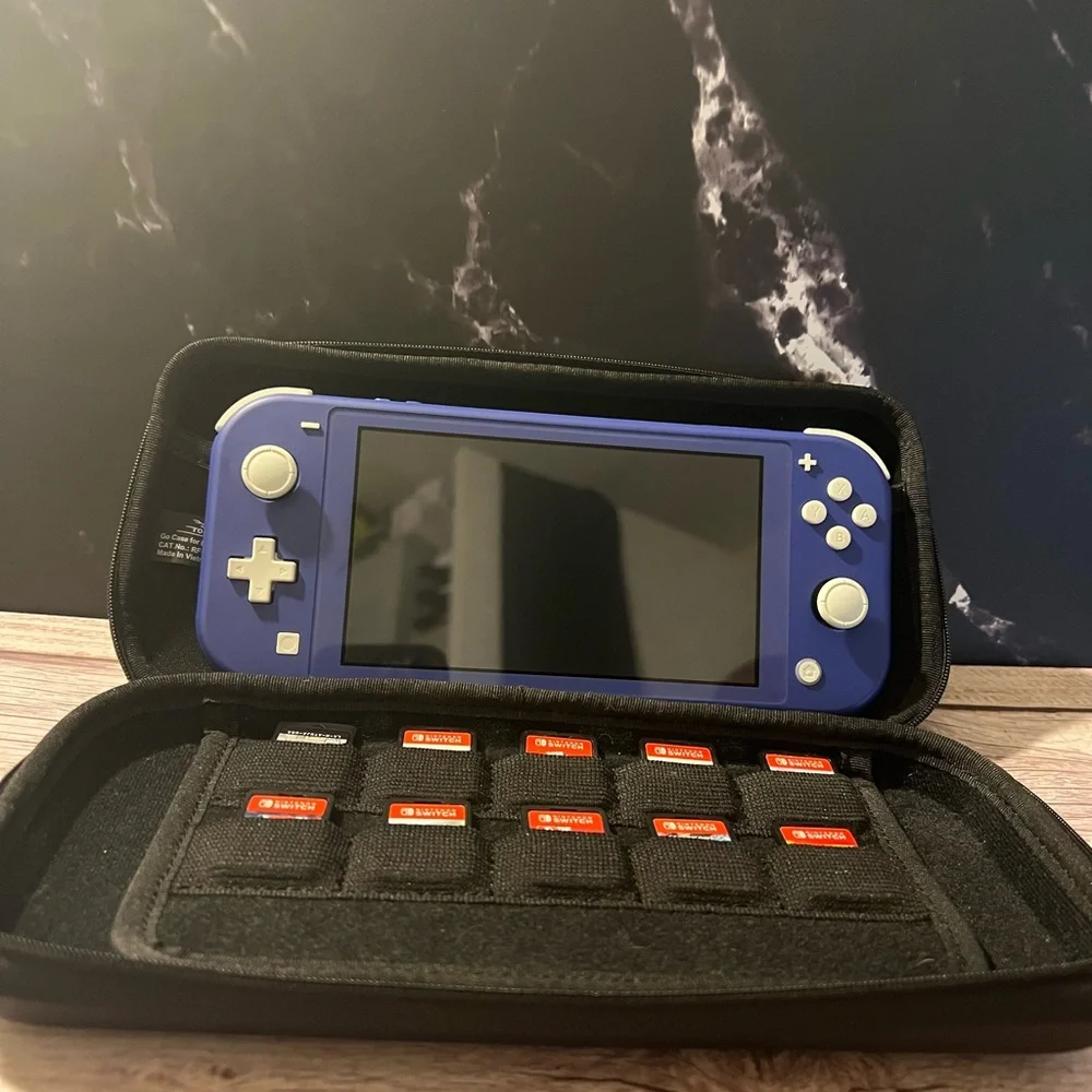 Blue Handheld Nintendo Switch Lite Console With Games.. (NO CHANGER)